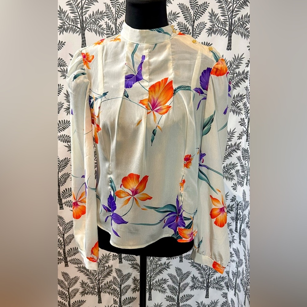 stoplight california ivory tropical flower print pearl button blouse size small
